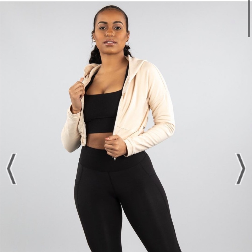 Buffbunny crop jacket sz. Medium - Picture 7 of 9